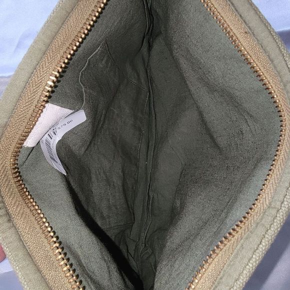 NEW! Ale by Allessandra wristlet/ clutch bag with sequins - Picture 4 of 8